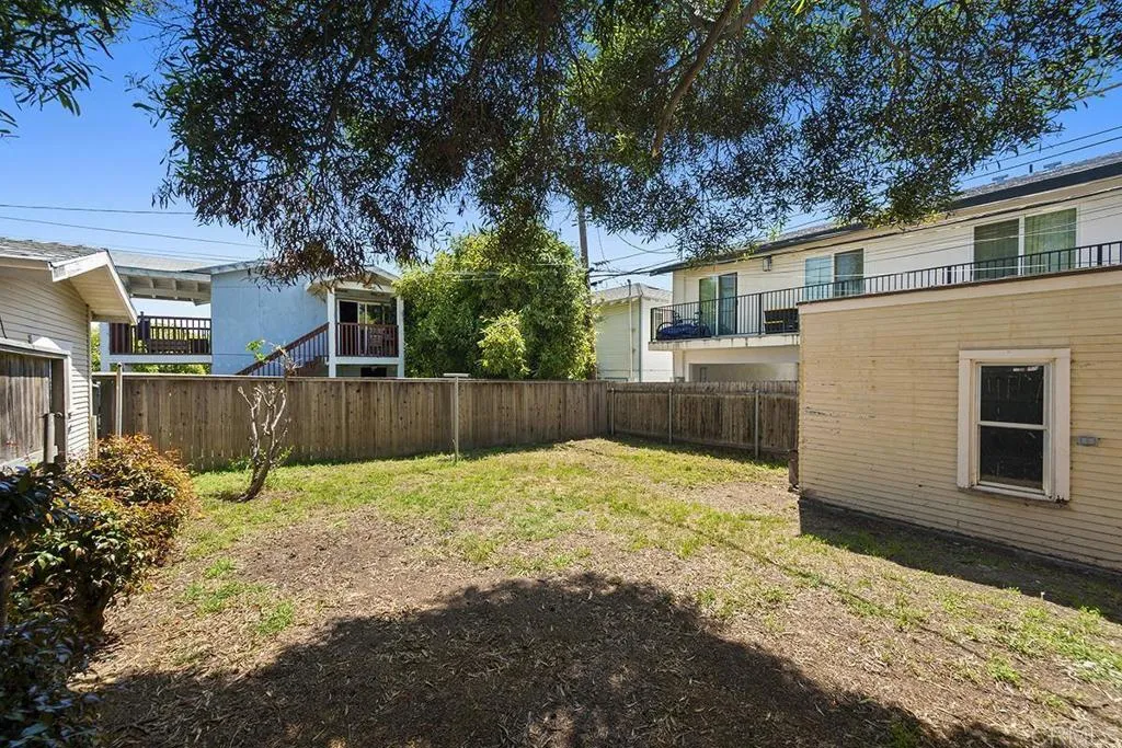 https://cdn.realtyfeed.com/cdn/127/306436965/f83f334524d90f95c9195f1c502752d3.webp