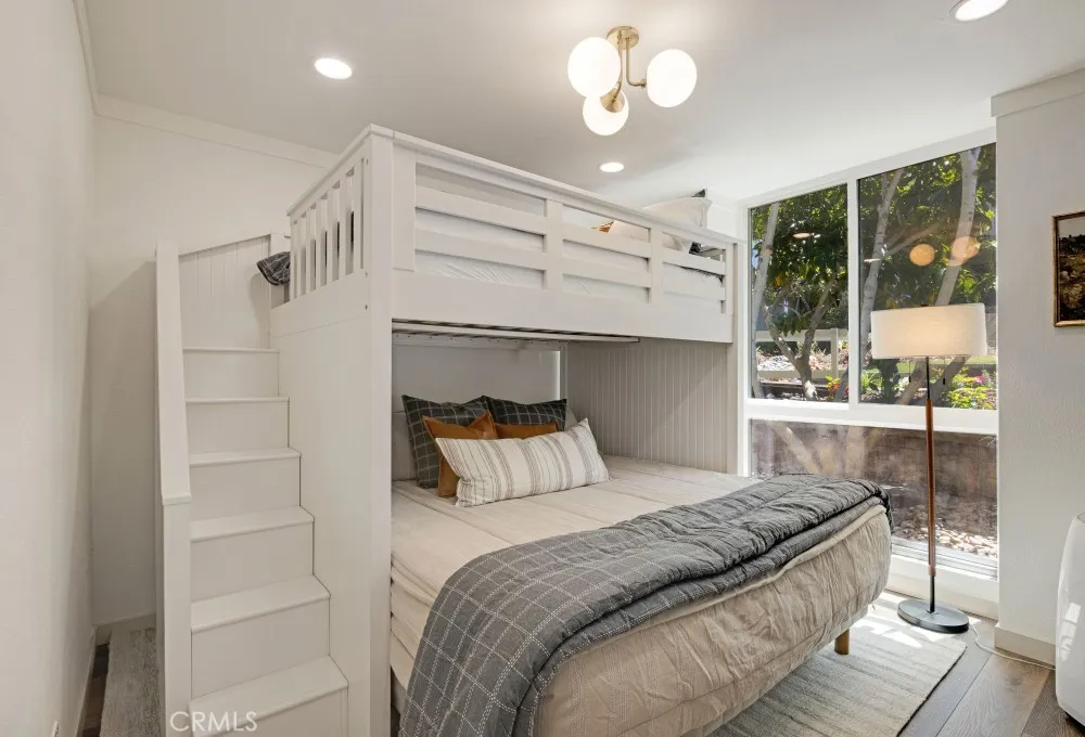 Photo #11: OC25104145 Listing: Photo #11