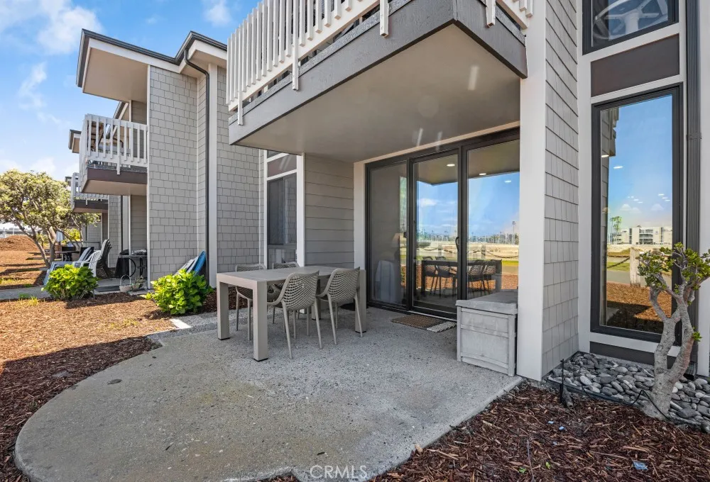 Photo #5: OC25104145 Listing 