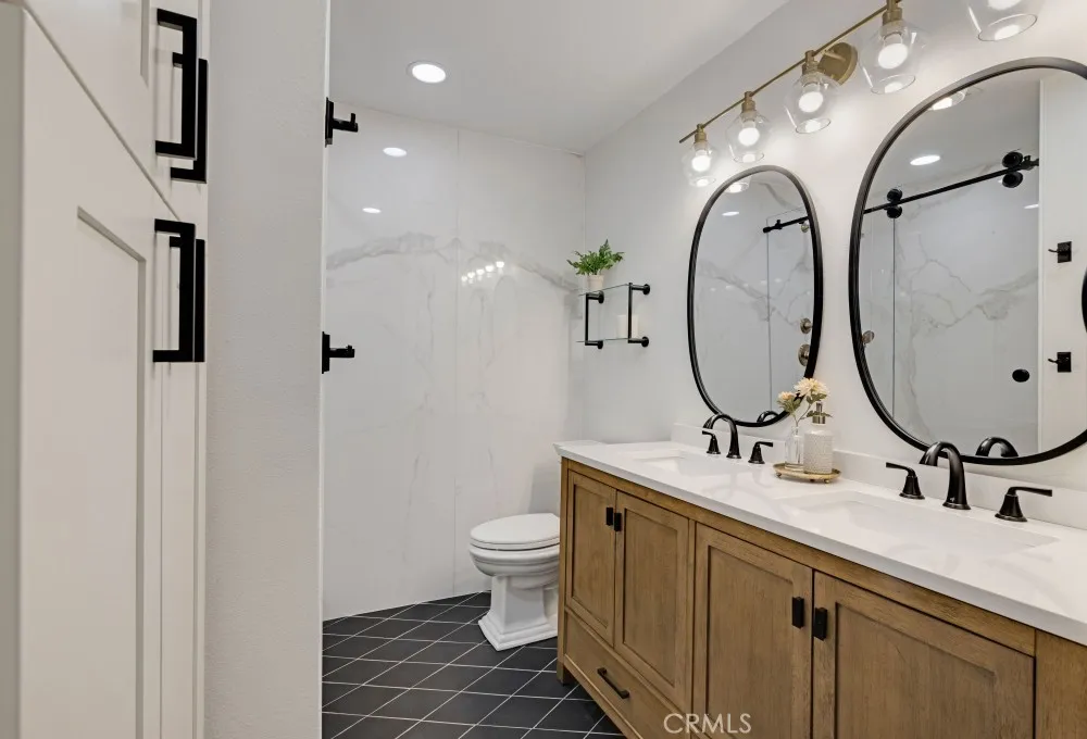 Photo #8: OC25104145 Listing: Photo #8