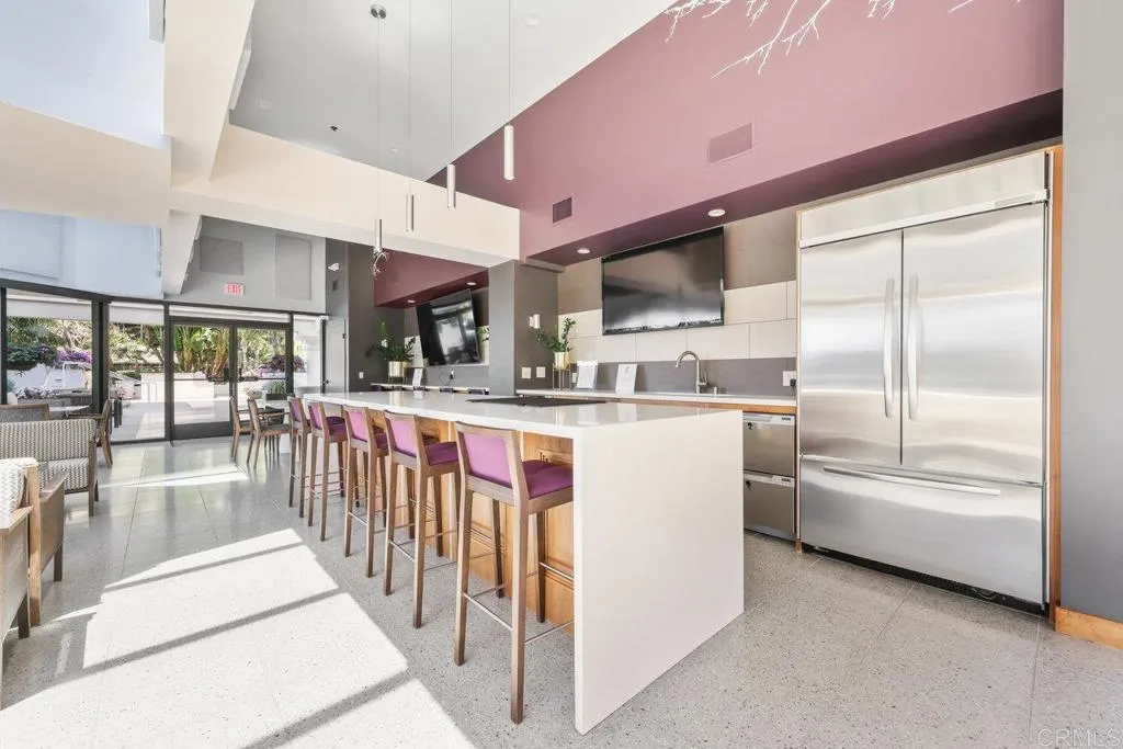 https://cdn.realtyfeed.com/cdn/127/306437108/050a659795914438f5277e1af8f817ab.webp