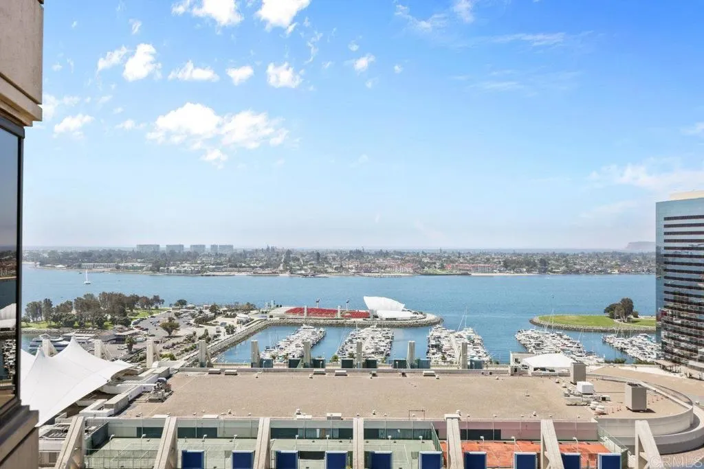 https://cdn.realtyfeed.com/cdn/127/306437108/2b01e315860d68bebf93c31f52f7bc77.webp