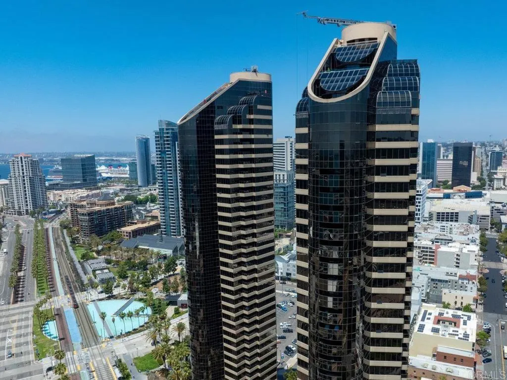 https://cdn.realtyfeed.com/cdn/127/306437108/42af26d2da88a99b12d1caaf1f5a5ee7.webp