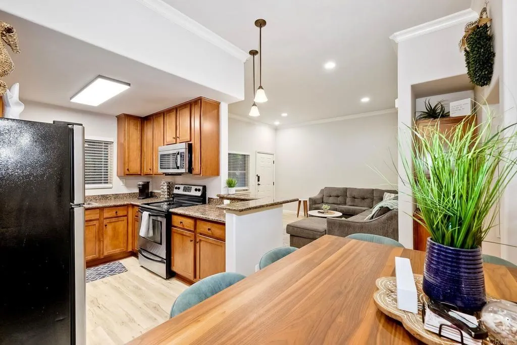 https://cdn.realtyfeed.com/cdn/127/306437125/170ae9d0e0ed0ec52932b780b618fdfc.webp