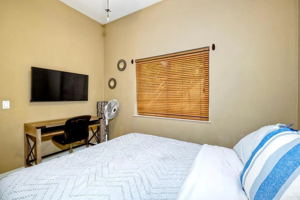 https://cdn.realtyfeed.com/cdn/127/306437125/54dcb793ec1d54f513216385880a191c.webp