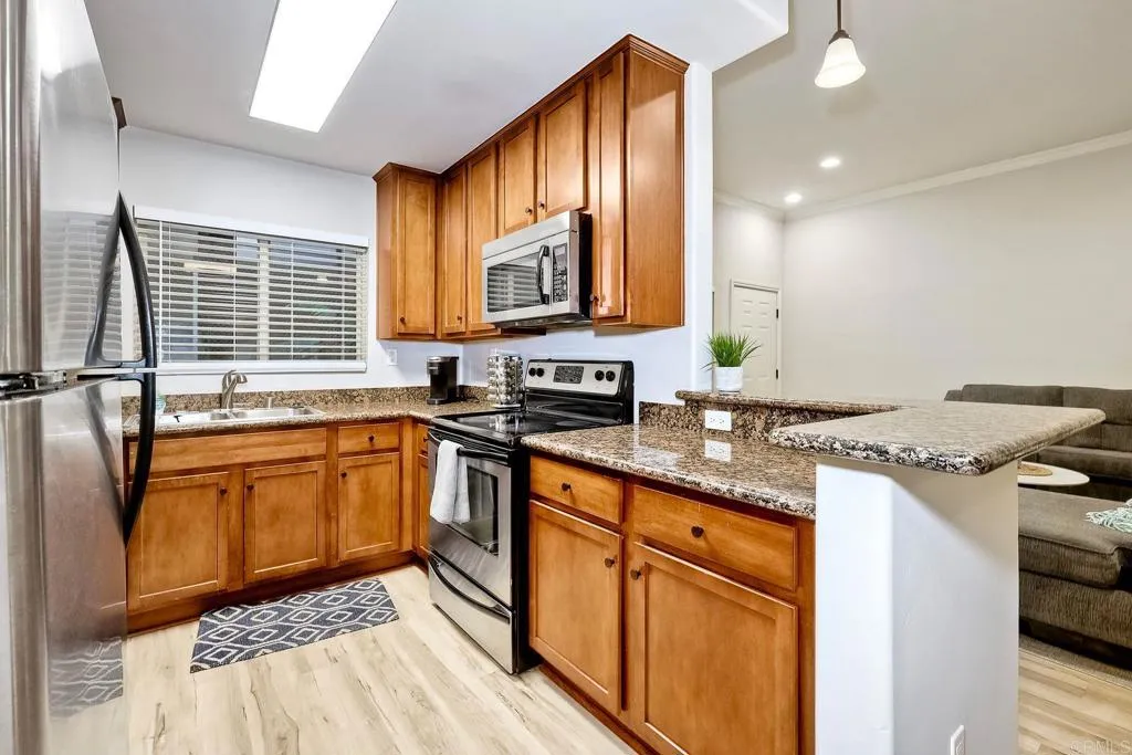 https://cdn.realtyfeed.com/cdn/127/306437125/8b1747b3290b5f9af3ccc3ba5e11d55d.webp