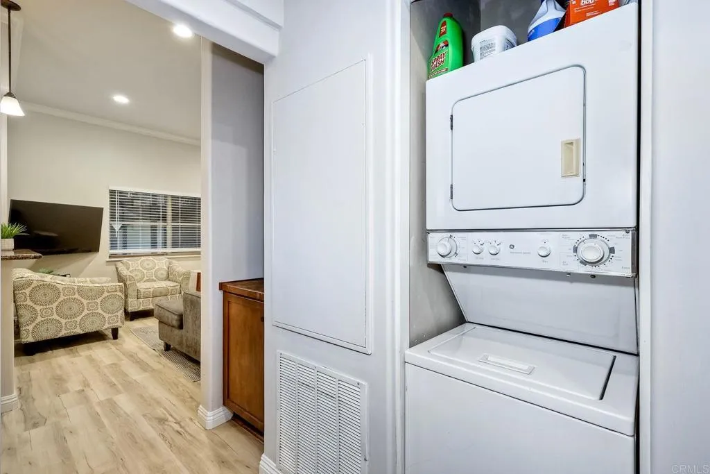 https://cdn.realtyfeed.com/cdn/127/306437125/d5440c2072bac368909fa19c0b33ff5a.webp