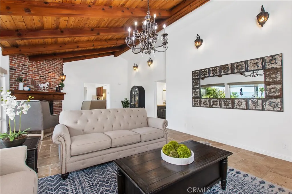 https://cdn.realtyfeed.com/cdn/127/306437130/bcd3b78ba7ff2092e55a5930edabb66a.webp