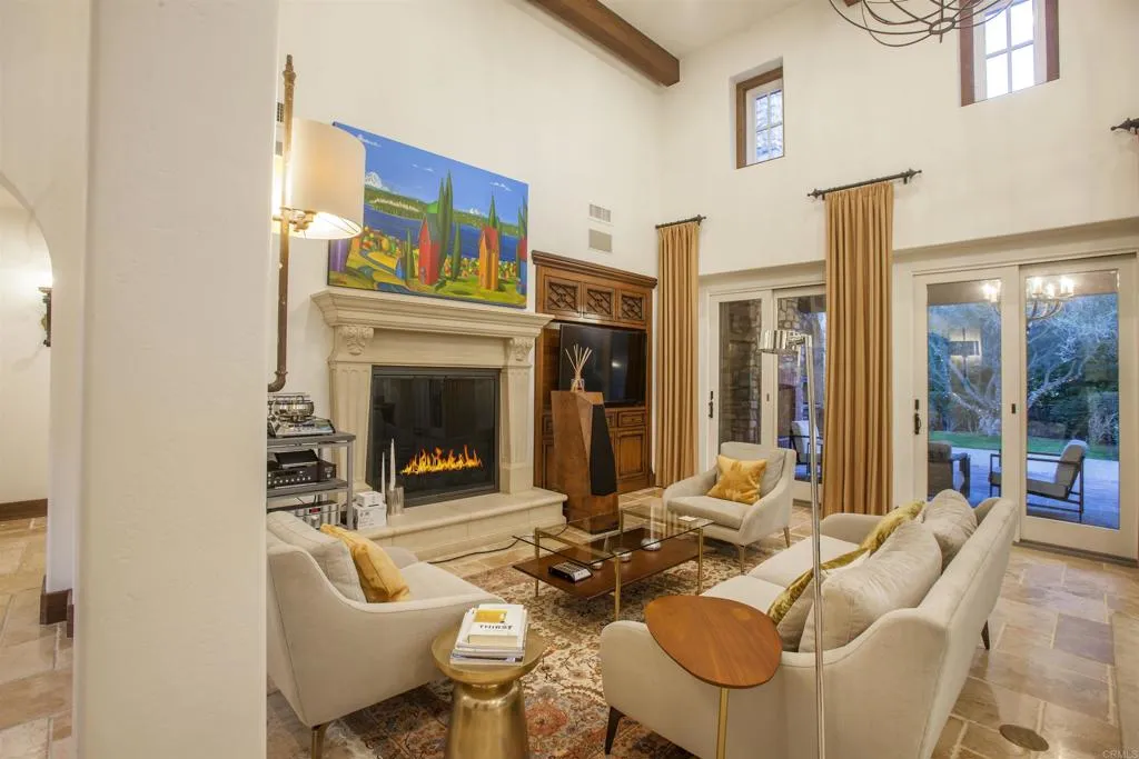 https://cdn.realtyfeed.com/cdn/127/306437199/33c027e5a0f0ddb9b4c57d5a8037f947.webp