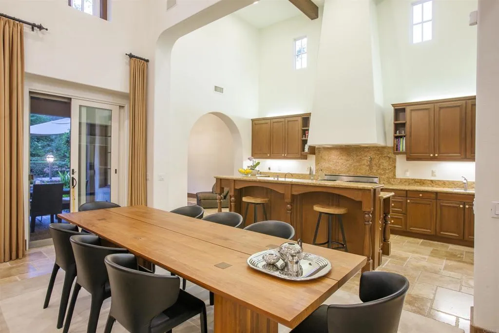 https://cdn.realtyfeed.com/cdn/127/306437199/eac9fc9b0b1a83c7ab809bdd5bcebfb2.webp