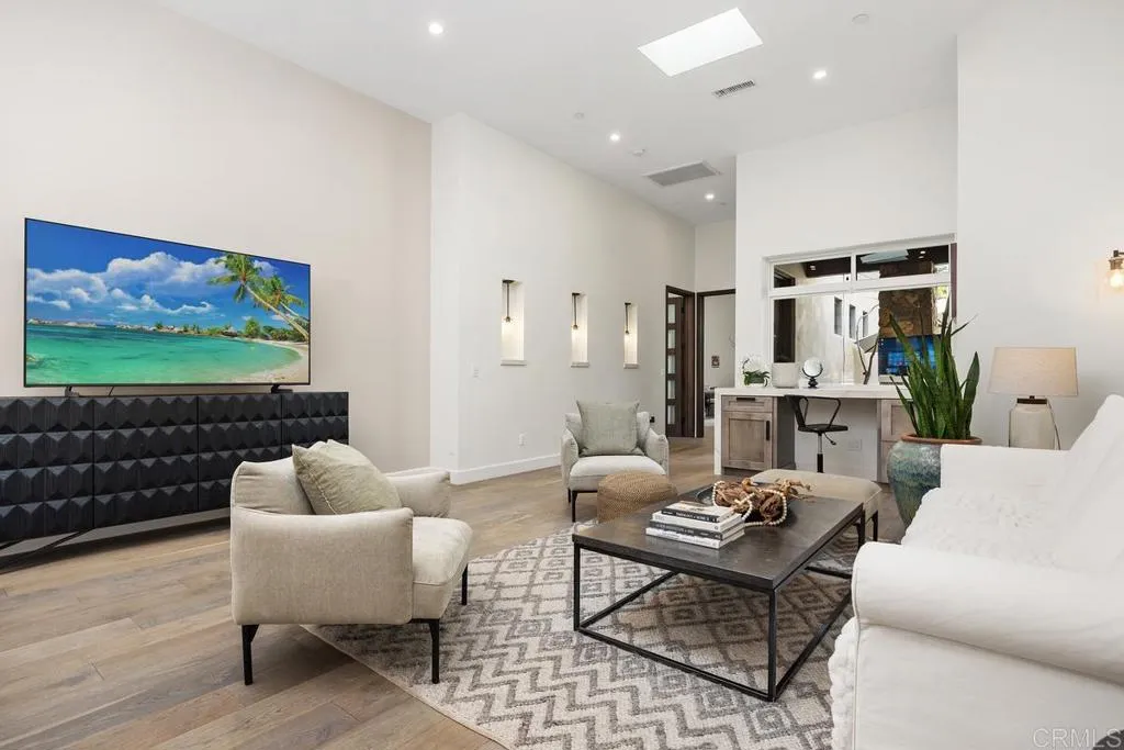 https://cdn.realtyfeed.com/cdn/127/306437312/33e6fe747cd778b77e9966498cdc110f.webp