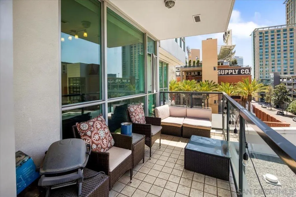 https://cdn.realtyfeed.com/cdn/127/306437346/0e9ad30f470e5c1ebff25bf68a10ec96.webp