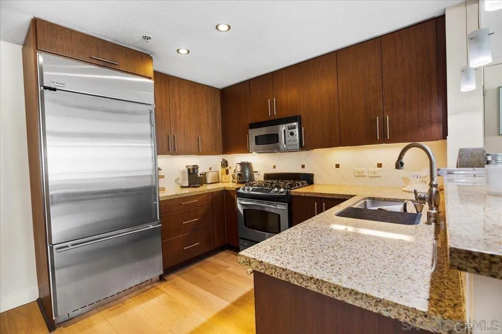 Photo #12: PTP2503420 Listing: Photo #12