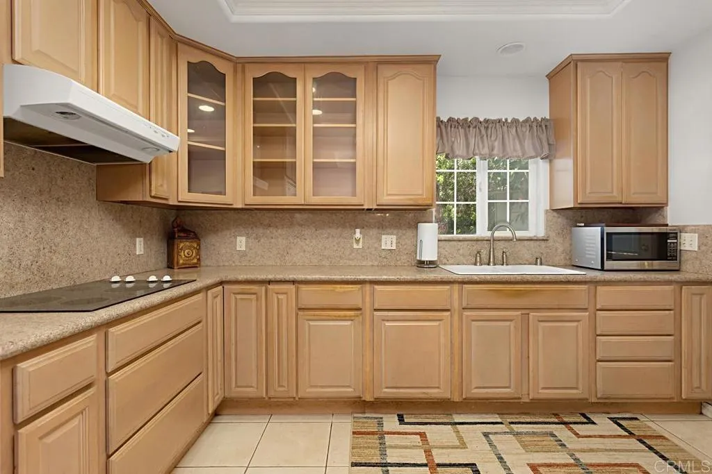https://cdn.realtyfeed.com/cdn/127/306437352/24475d758038e25ef4a97c901813cf1f.webp