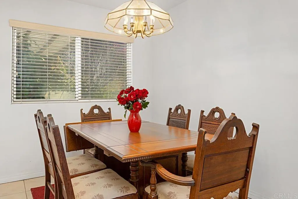https://cdn.realtyfeed.com/cdn/127/306437352/a79997016323ef74a099ce10141aba2d.webp