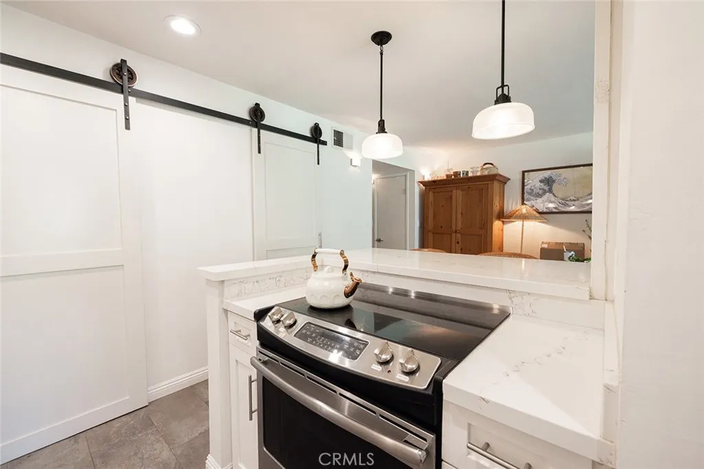 https://cdn.realtyfeed.com/cdn/127/306437361/983f0a0a9079047e0e414fc40a5012c7.webp
