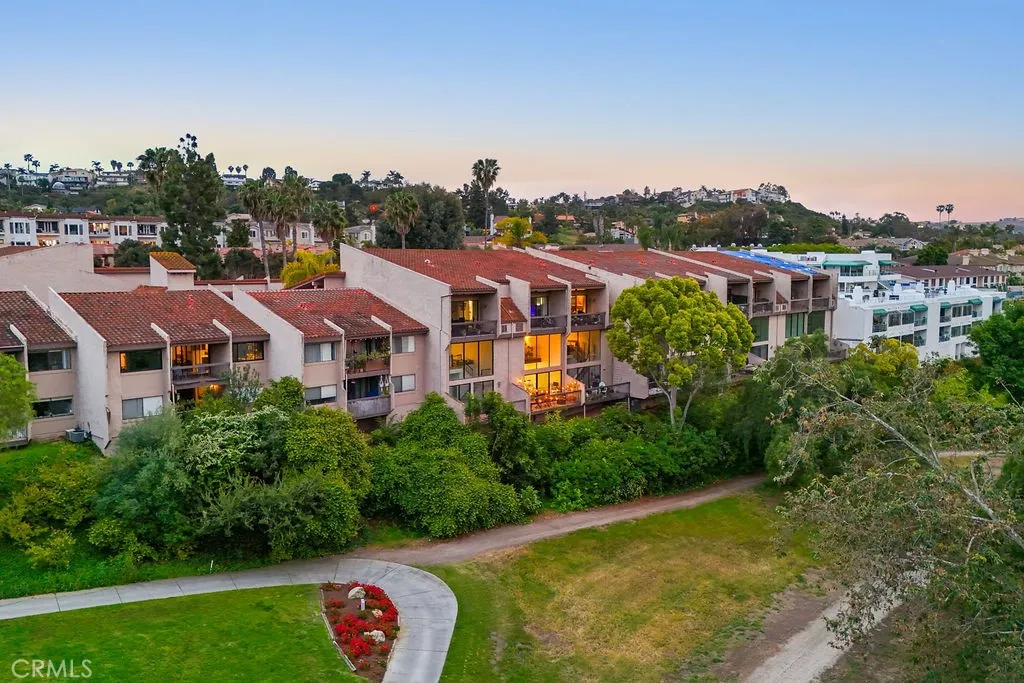 https://cdn.realtyfeed.com/cdn/127/306437361/d43e4df53d007df63cbba357403860b3.webp