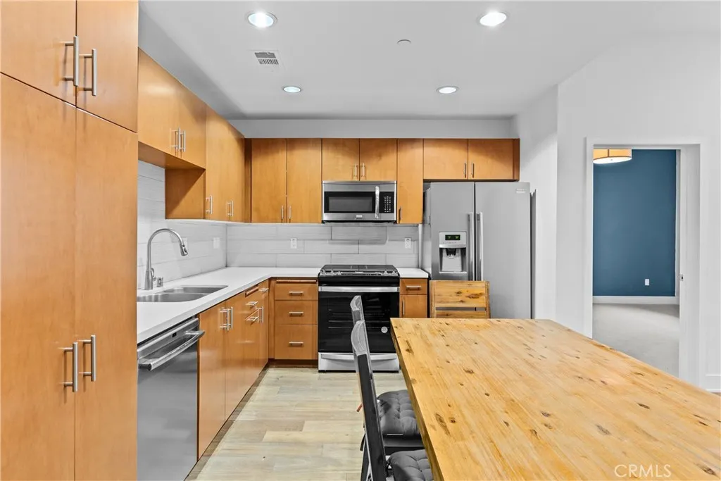 13337 Beach Avenue Unit 111, Marina Del Rey, Ca 90292