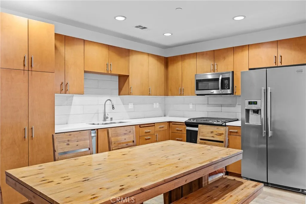 13337 Beach Avenue Unit 111, Marina Del Rey, Ca 90292 - Photo 2 of 34, Marina Del Rey, CA