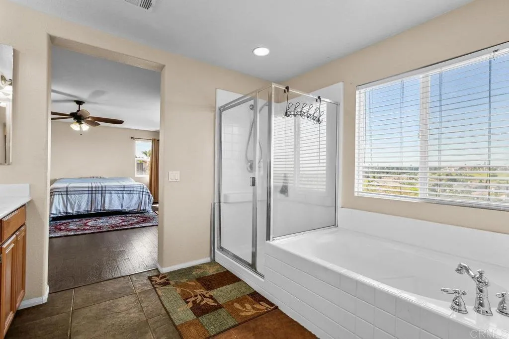 https://cdn.realtyfeed.com/cdn/127/306437371/98b6a2a7490b44bba56e3eff30b81e0f.webp