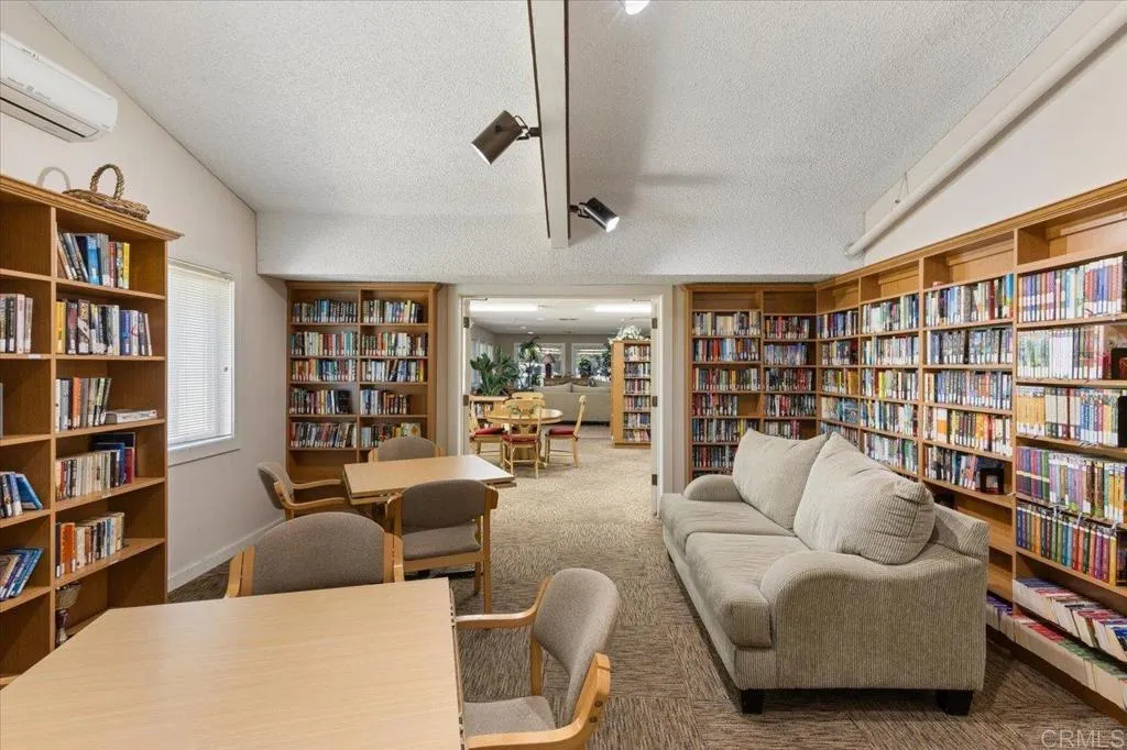https://cdn.realtyfeed.com/cdn/127/306437636/aa1e8fd55f3770227573a99d6af2e9d2.webp