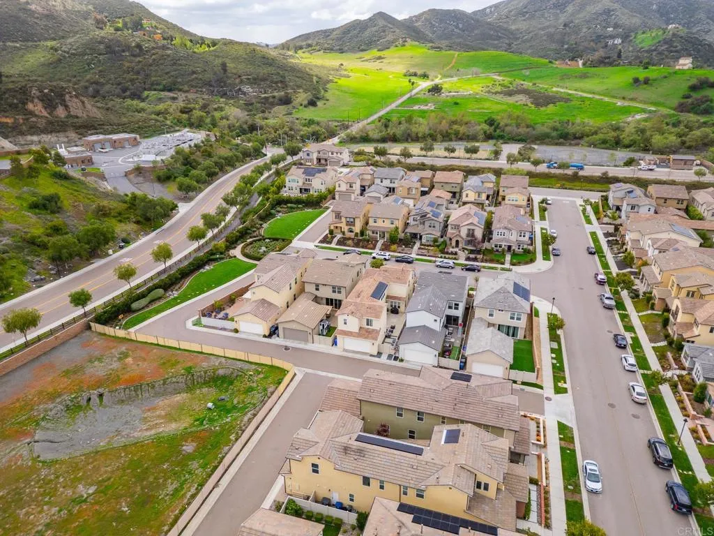 https://cdn.realtyfeed.com/cdn/127/306437850/602d8113781667c49a1024311241d469.webp