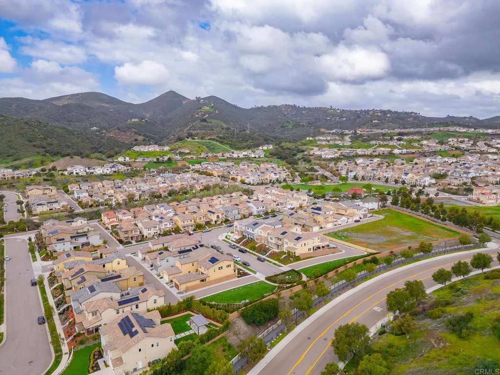 https://cdn.realtyfeed.com/cdn/127/306437850/612cb22ae6b55e1b2469306d172b3e0e.webp
