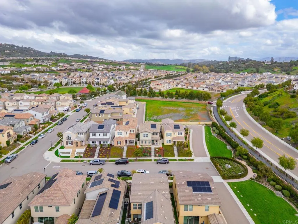https://cdn.realtyfeed.com/cdn/127/306437850/dcfcbdebd2bf16d9f7cdf0bf67de43b3.webp