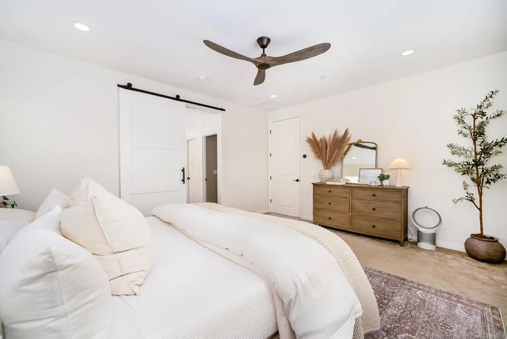 https://cdn.realtyfeed.com/cdn/127/306437850/fde2819ad4409cdc9f9bdf1a58b88a43.webp