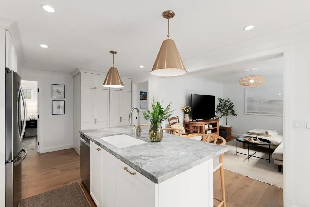 https://cdn.realtyfeed.com/cdn/127/306437914/42fe648548d3a9eeb5836df8aa32852d.webp