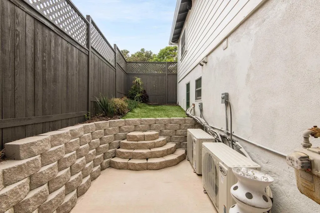 https://cdn.realtyfeed.com/cdn/127/306437914/5e30b26272202b04eed755ac2f08caef.webp