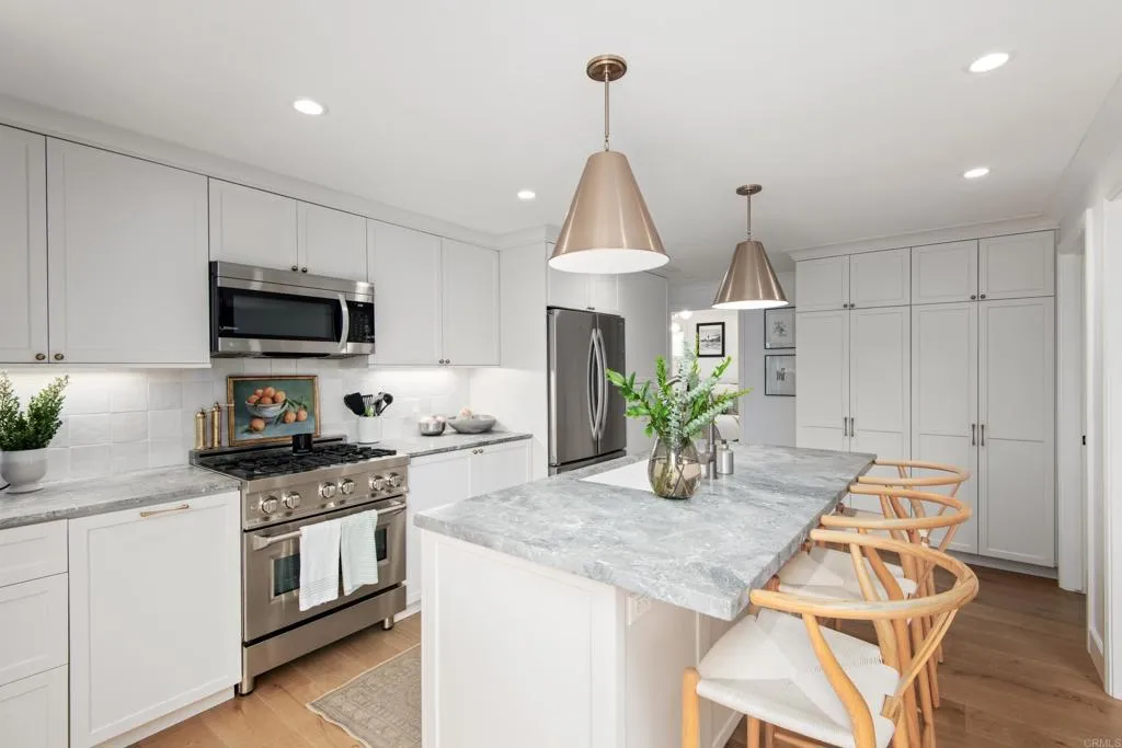 https://cdn.realtyfeed.com/cdn/127/306437914/5e56a715a26cd10c1c0c3a672d759ab2.webp