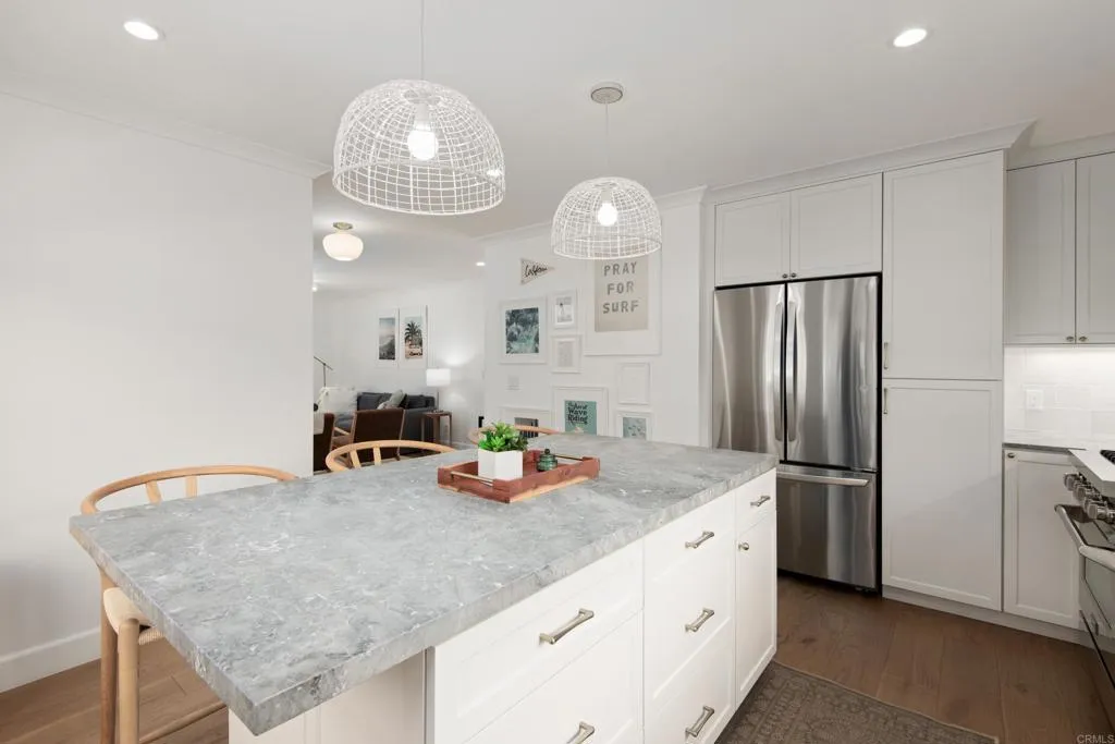 https://cdn.realtyfeed.com/cdn/127/306437914/e9e6e17097e3236a092ae1d84eb62372.webp