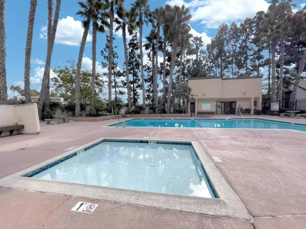 https://cdn.realtyfeed.com/cdn/127/306437966/2af11e799036b8ce4ca53f9b80231092.webp