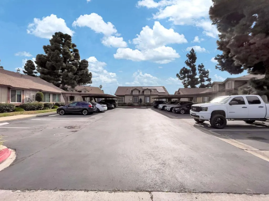 https://cdn.realtyfeed.com/cdn/127/306437966/5be3ef7ec75d46d8a138902b2197e7f4.webp