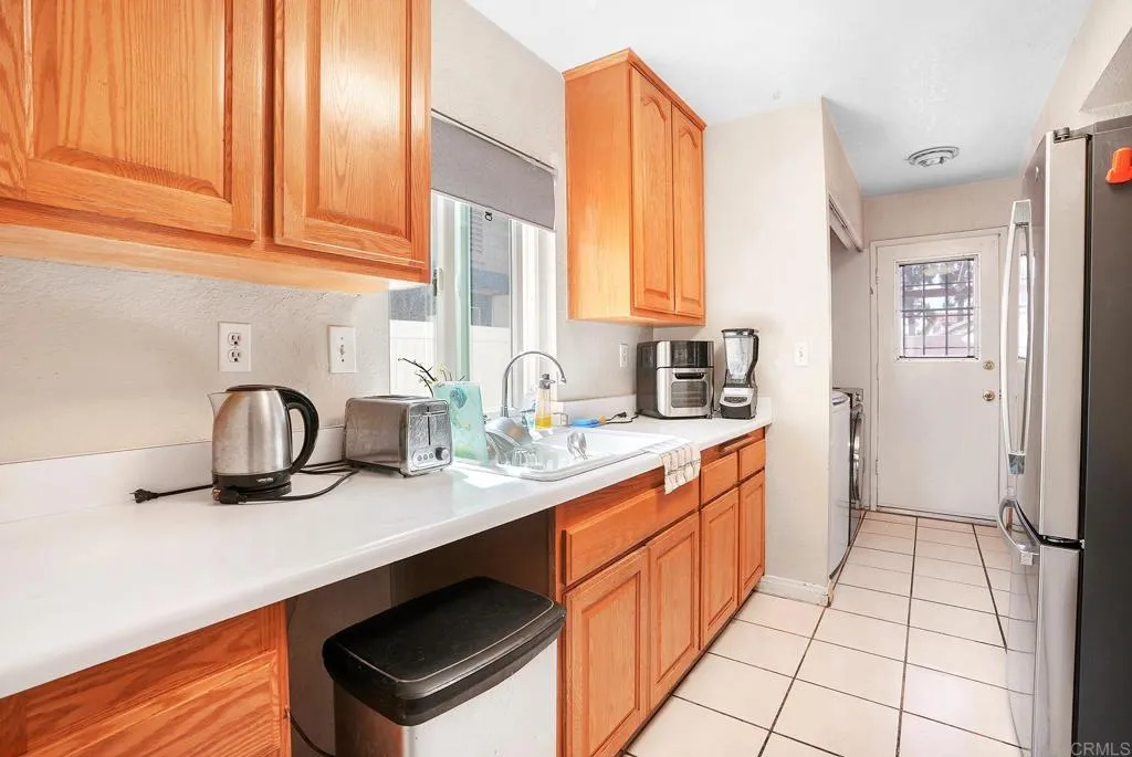 https://cdn.realtyfeed.com/cdn/127/306437966/bd91ab4d070933f1e6c1bc7e12ad33f7.webp
