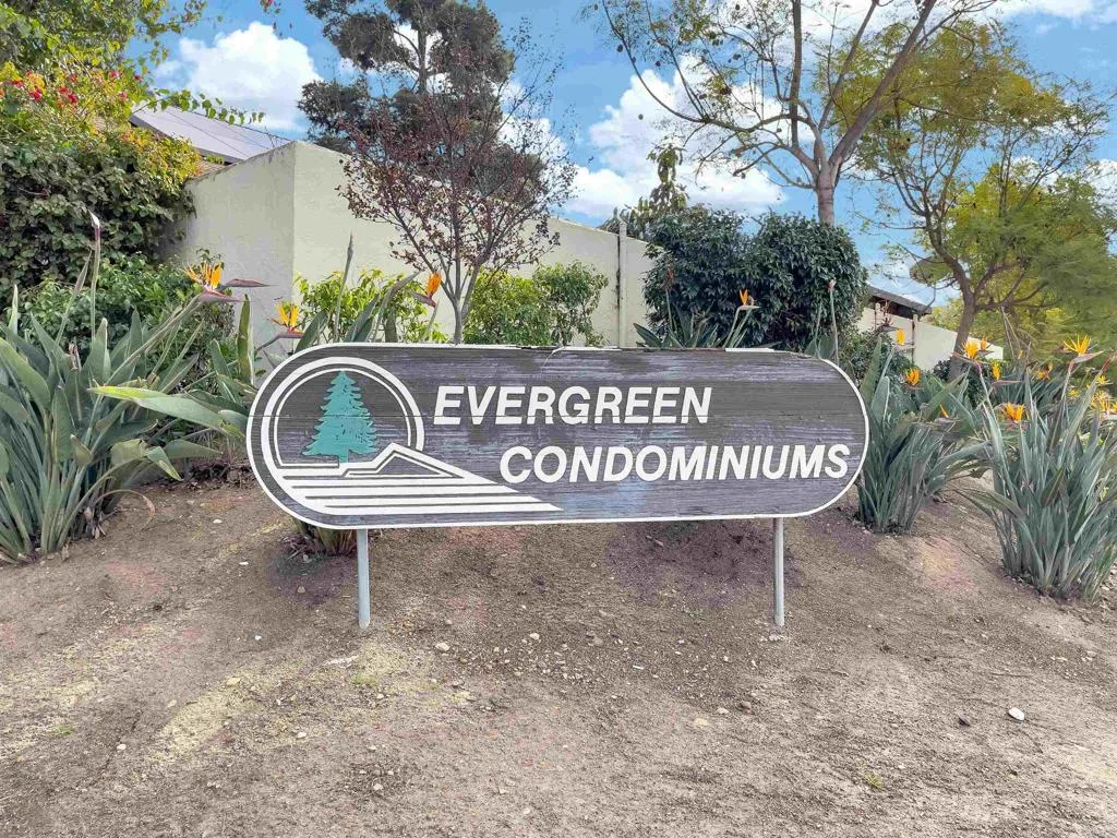 https://cdn.realtyfeed.com/cdn/127/306437966/bdb6d9fb16415e4c9670a3d890640a02.webp
