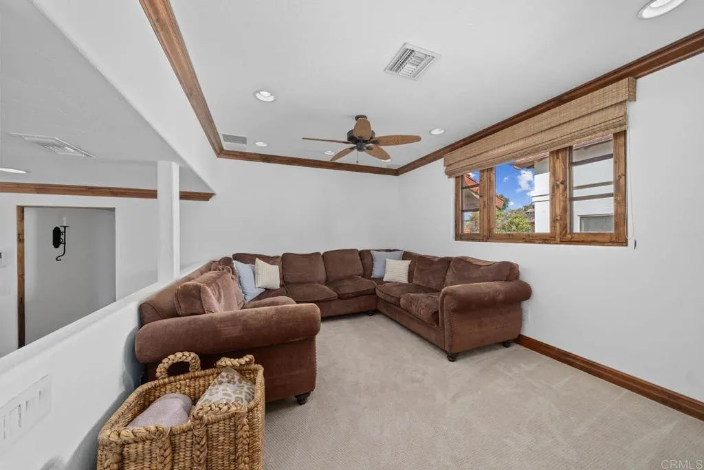 https://cdn.realtyfeed.com/cdn/127/306438038/03d62e59c25a92e57efb11c6b888f304.webp