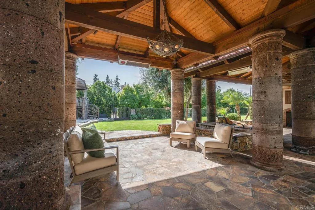 https://cdn.realtyfeed.com/cdn/127/306438038/16967e1d929077a0d6cdee1f311a644b.webp