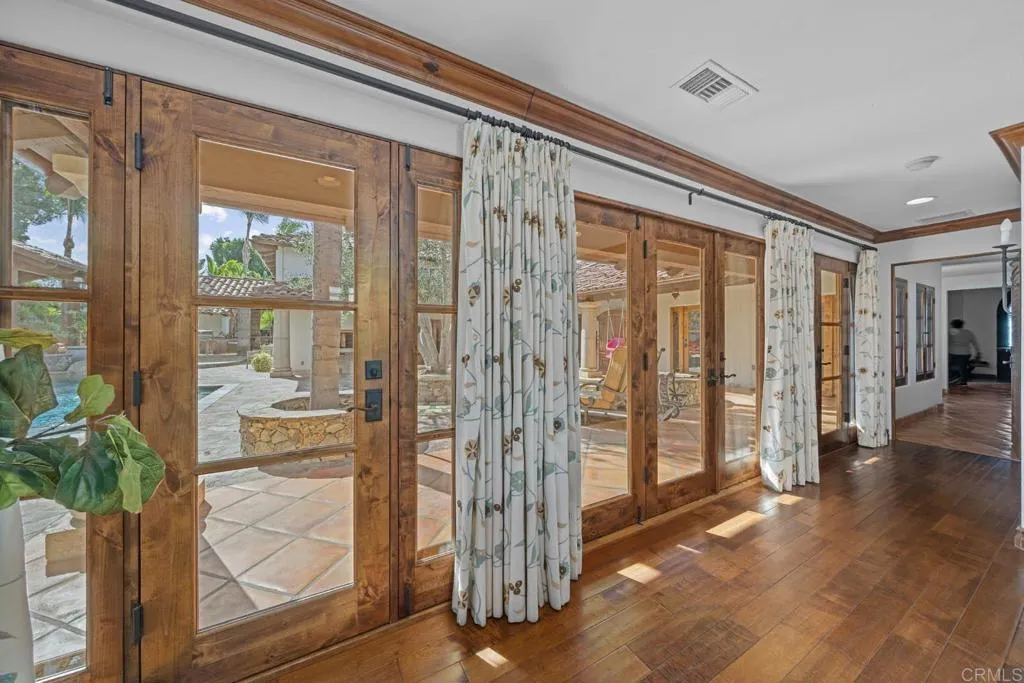 https://cdn.realtyfeed.com/cdn/127/306438038/1cf4609a1d63aad005343dc1cbce5dfa.webp