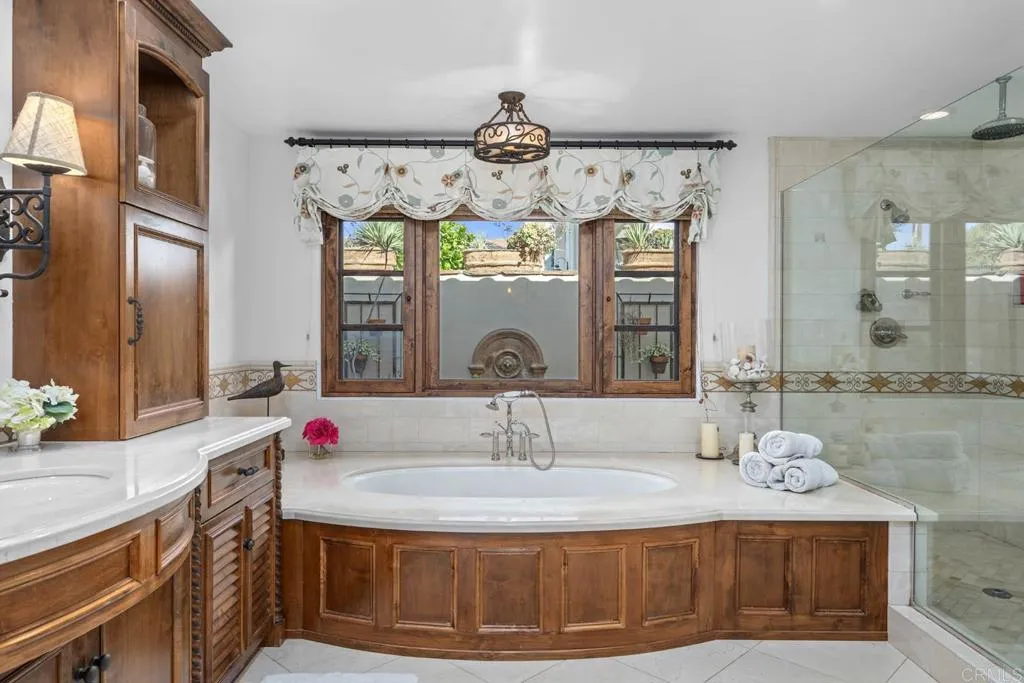 https://cdn.realtyfeed.com/cdn/127/306438038/48a072474bf0e9df4a16e70d9ec62a11.webp