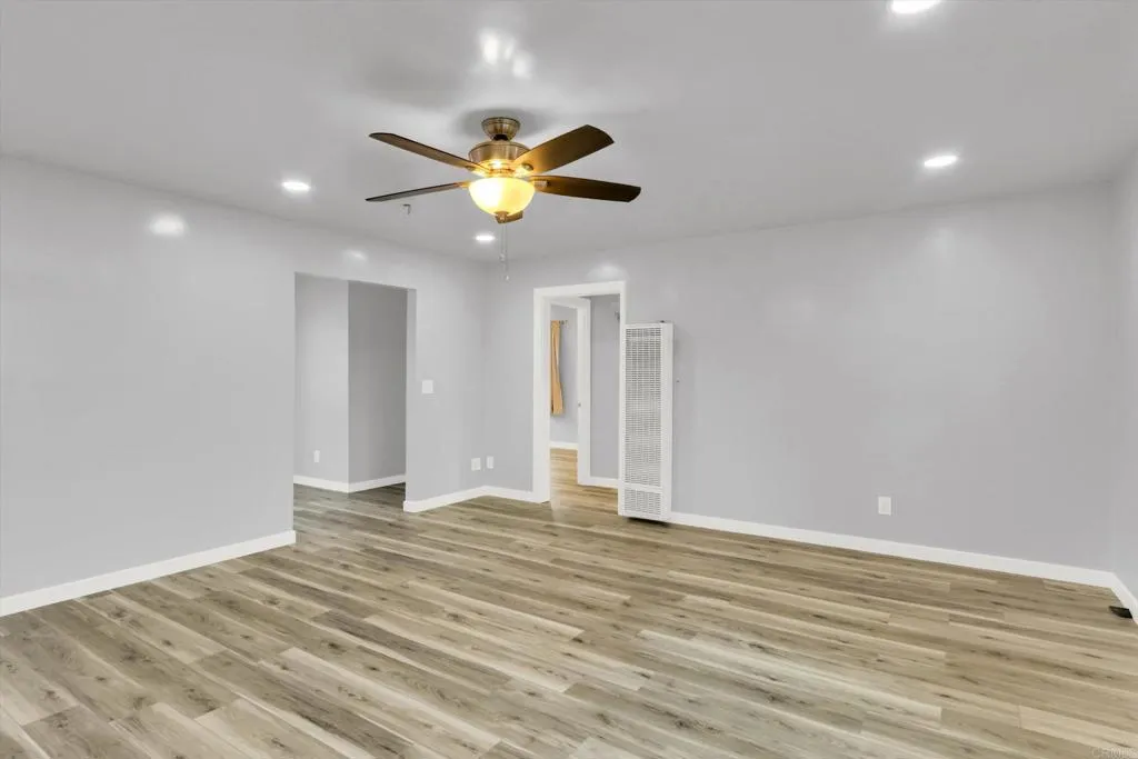 https://cdn.realtyfeed.com/cdn/127/306438274/84c13141982b058039884af83686f9f3.webp