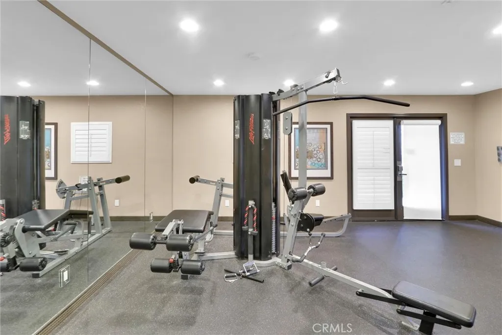 https://cdn.realtyfeed.com/cdn/127/306438493/7a9597f61d9c56dfec83f1c79201ab47.webp