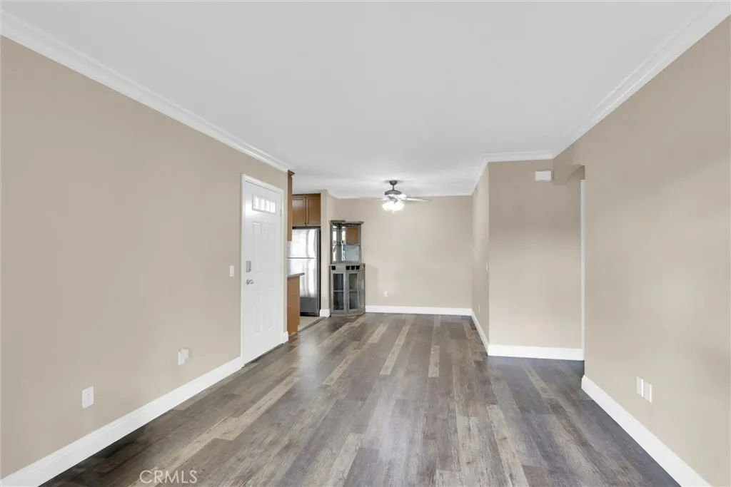 https://cdn.realtyfeed.com/cdn/127/306438493/ec158593d80fc0eca7f882c8b0324cef.webp