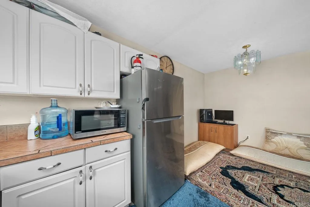 https://cdn.realtyfeed.com/cdn/127/306438557/4ba5ef387a1dd833da8a5f807e08b3f6.webp