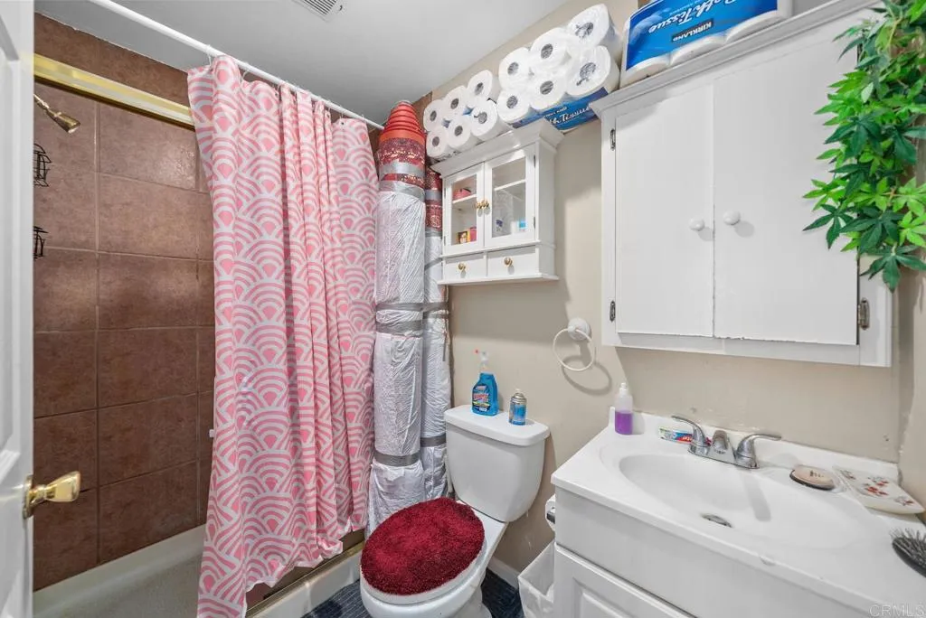https://cdn.realtyfeed.com/cdn/127/306438557/a6eb84456f5c86ccb4daa627e0c92853.webp