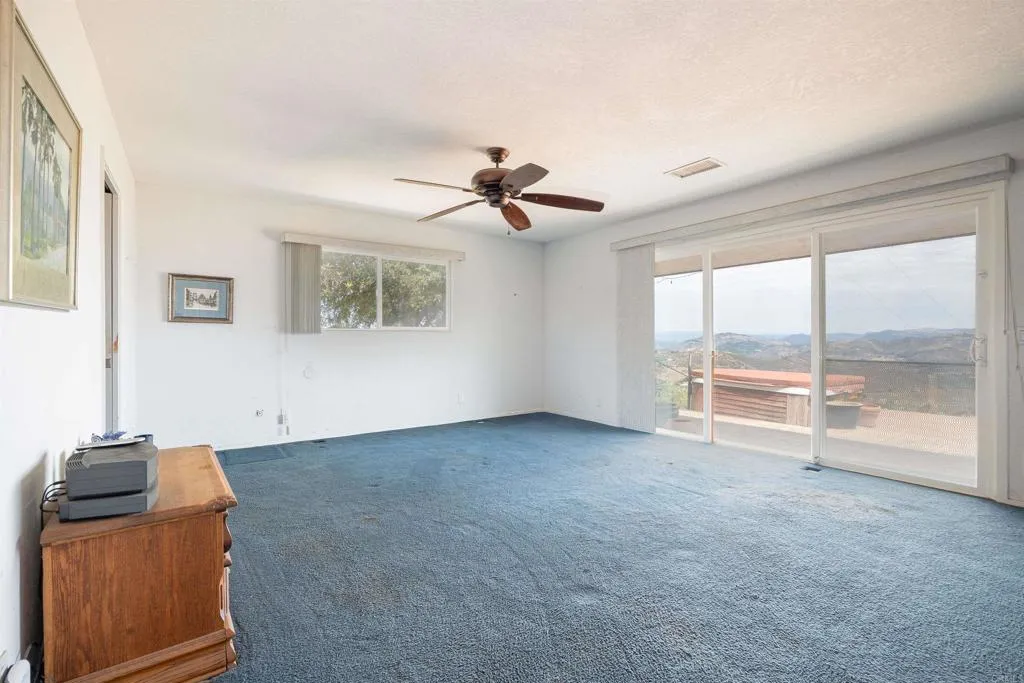 https://cdn.realtyfeed.com/cdn/127/306438683/abe13fc432d537a246db4ec7f1ef2dfb.webp