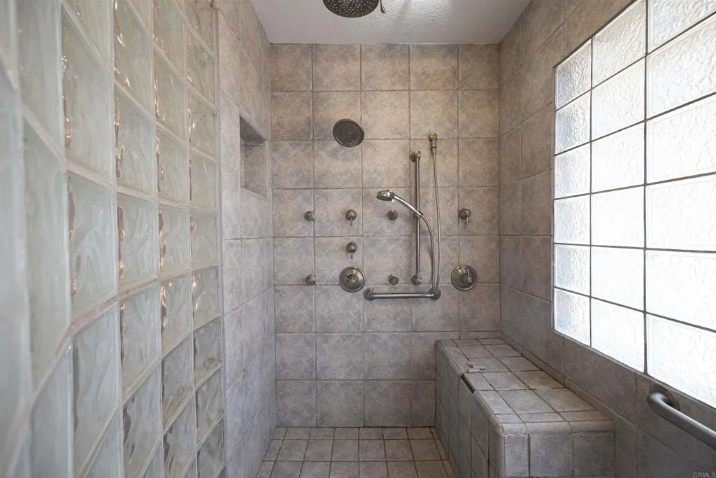 https://cdn.realtyfeed.com/cdn/127/306438683/b22020ce5657ddeebfc997ebc8cf7400.webp