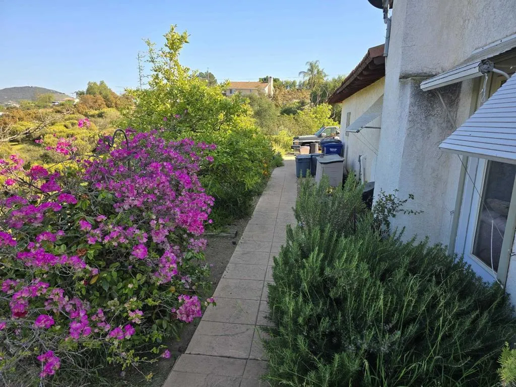 https://cdn.realtyfeed.com/cdn/127/306438683/bb1981ba32209d9ecbf5155e2bedd1f2.webp