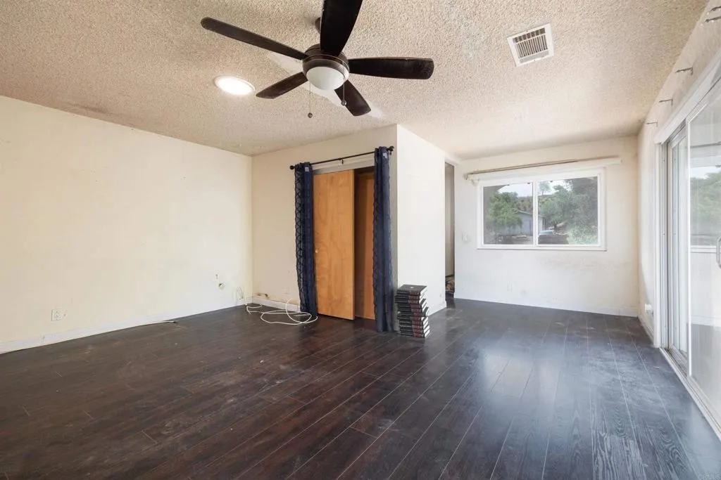 https://cdn.realtyfeed.com/cdn/127/306438683/c6ed2e0d646cfdfa8a2f9bdeb546e7ae.webp